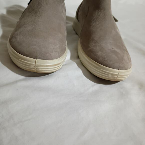 ECCO SOFT 7 Asymmetric-Side-Zip Suede Ankle Booties Low Sneakers Tan Comfort - Picture 4 of 10